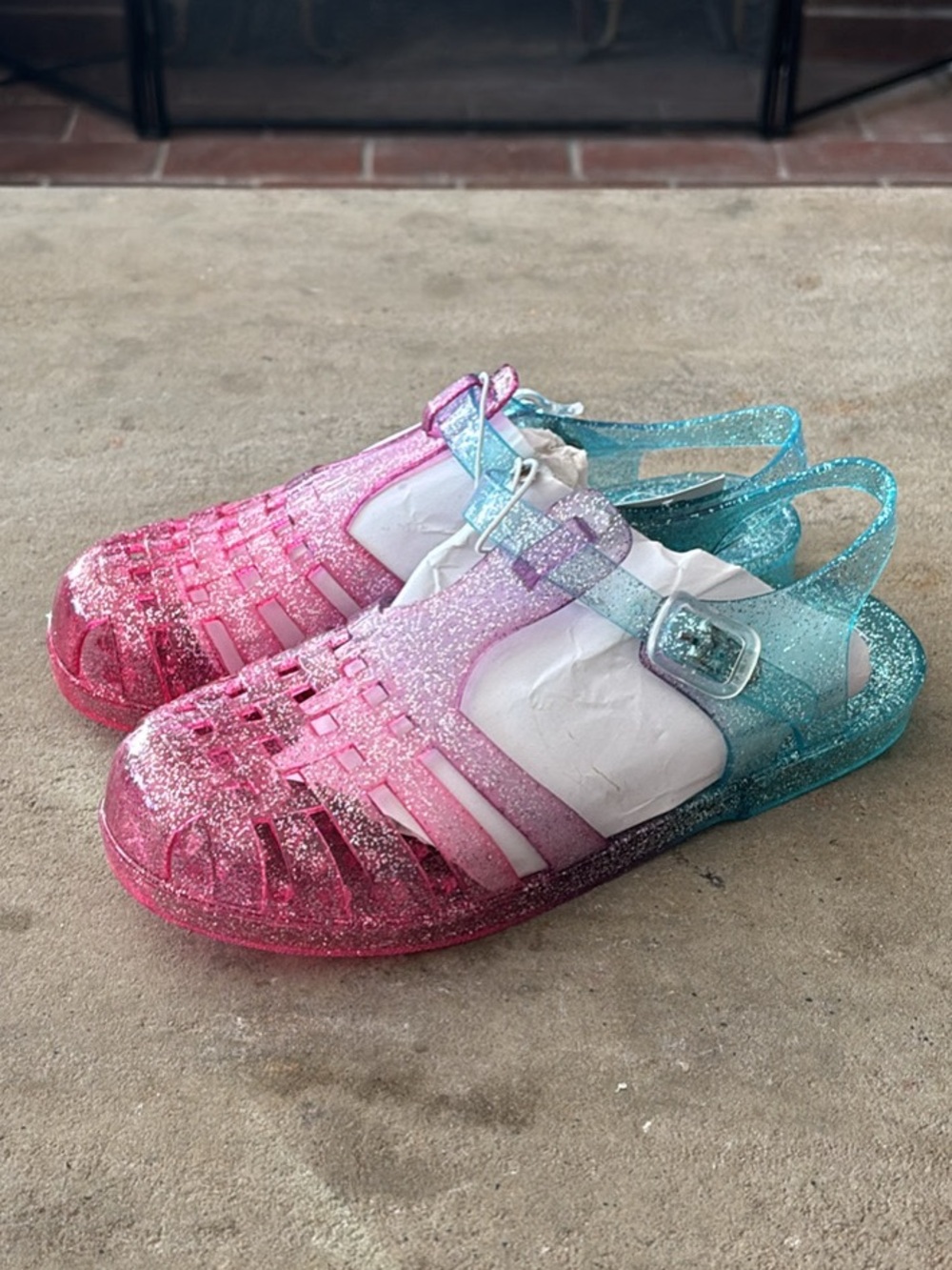 Childrens Place Rainbow Jelly Shoes Fisherman Sandals NWT Big Kid size 3 (A-7)